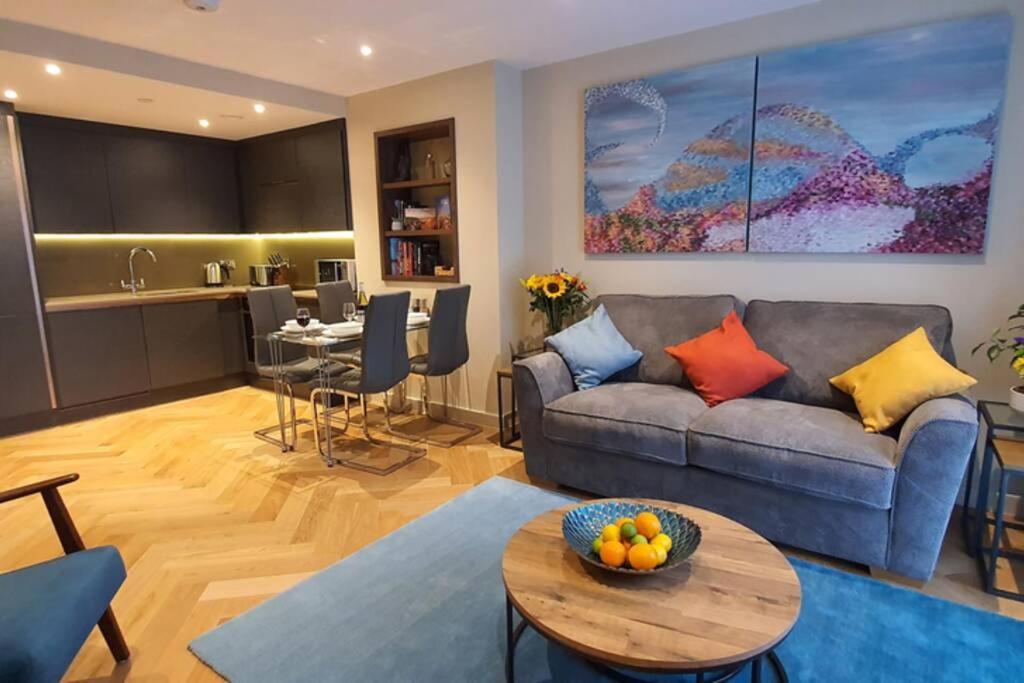 Luxury One Bedroom Apartment Within The City Walls 요크 외부 사진